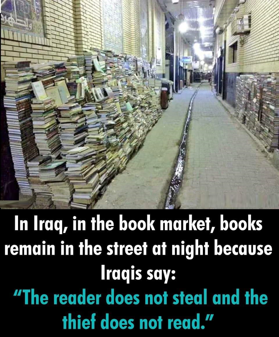 In Iraq book market book remain in streets